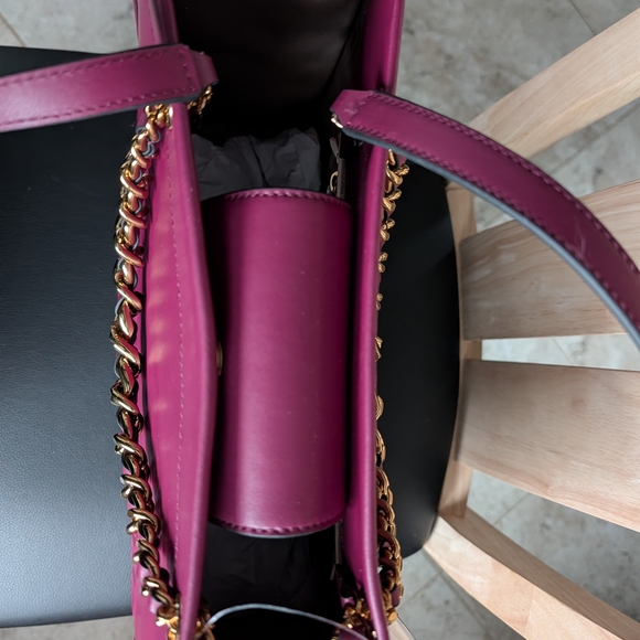 Karl Lagerfeld "Savoie" Leather Tote With Gold Chain Accent - Picture 4 of 6